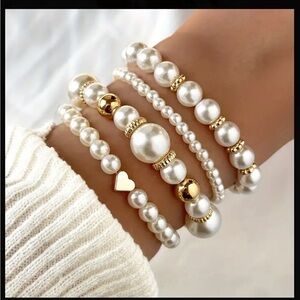 4 Piece Pearl and Gold Bracelet Set